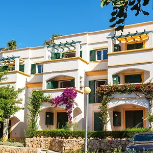 https://sunny-apartment-with-sea-view.hotelaalgarve.com