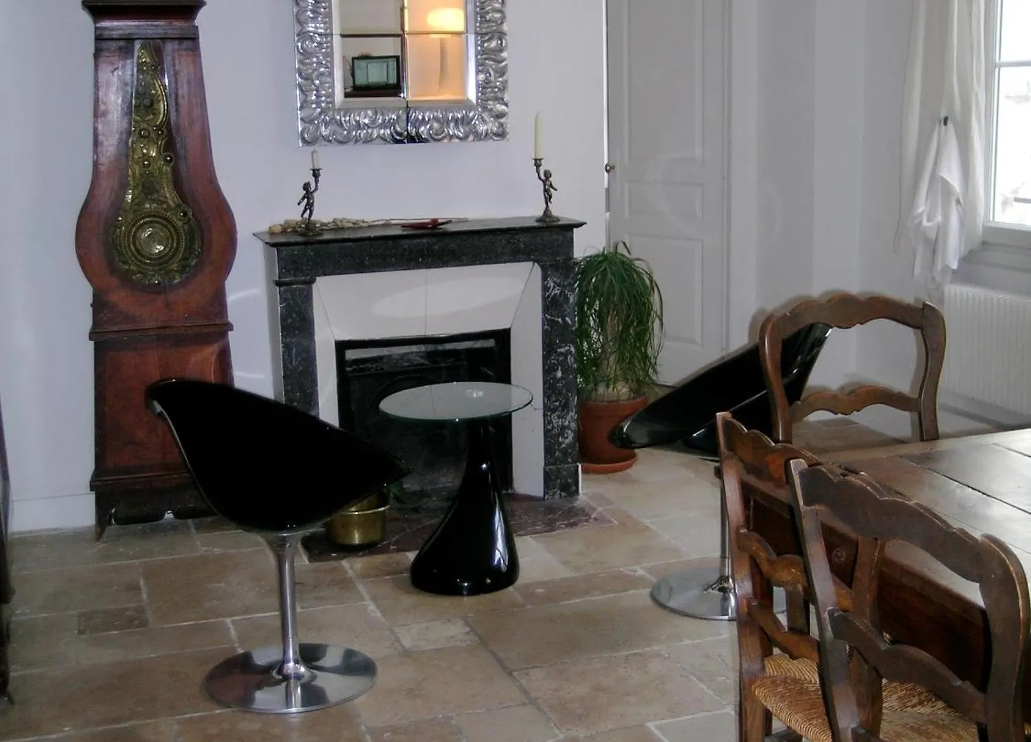 Le Marais 3 Bedrooms Apt パリ